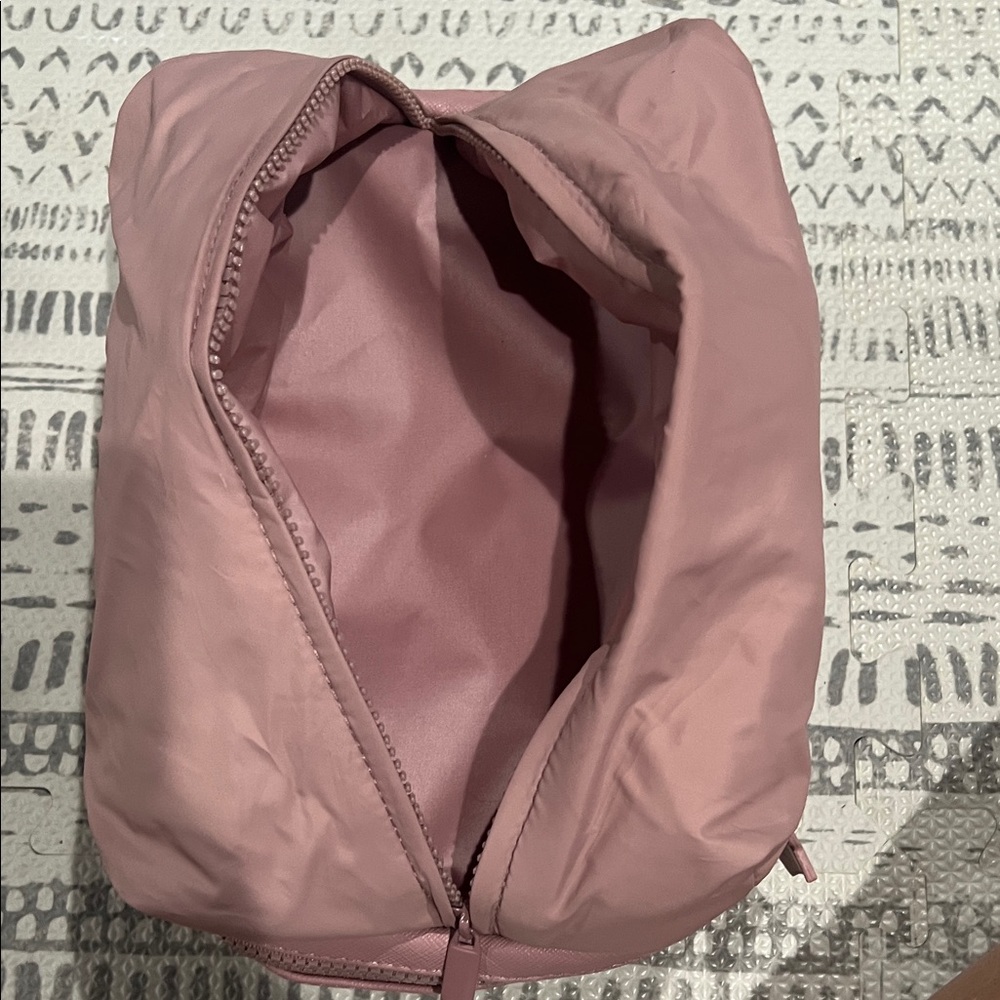 🌸 Rare Beauty Double-Layer Makeup Bag – Dusty Rose (Sold Out Color!) 🌸 - Picture 7 of 10